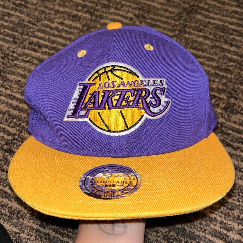 NBA LOS ÁNGELES LAKERS | Purple and Gold 6Sixty Adjustable Fit Snapback Hat